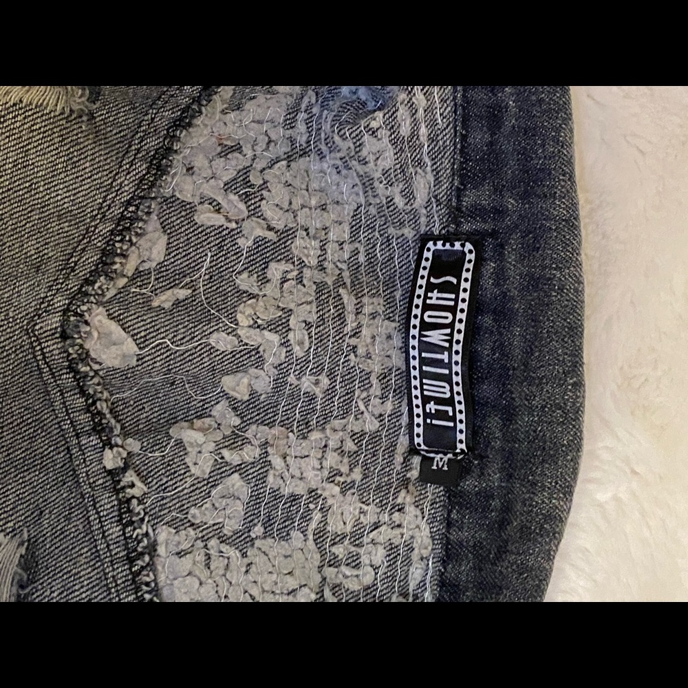 SHOWTIME VEST - Picture 4 of 4
